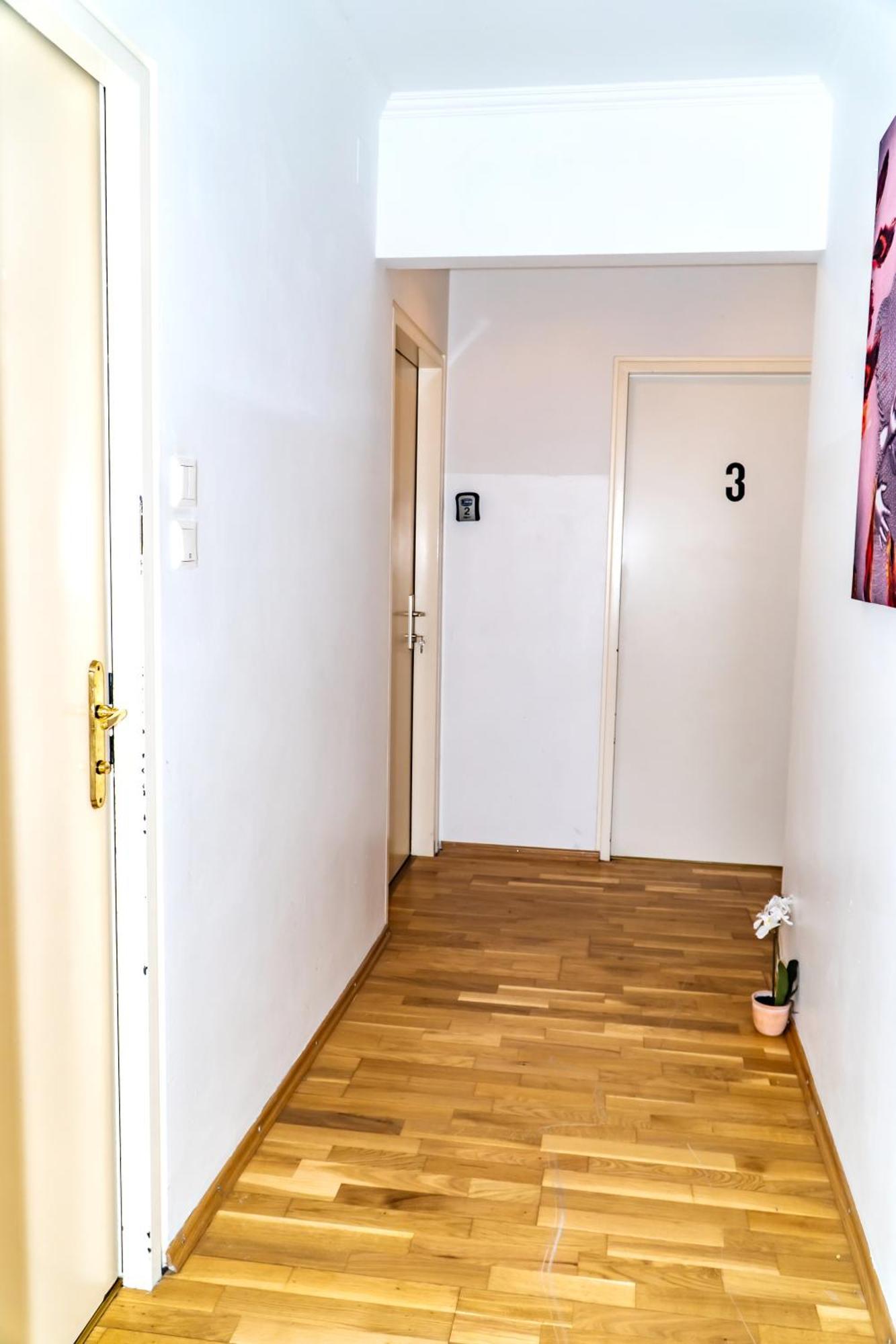 Spacious Rooms 5 Minutes To Wiener Stadthalle Esterno foto